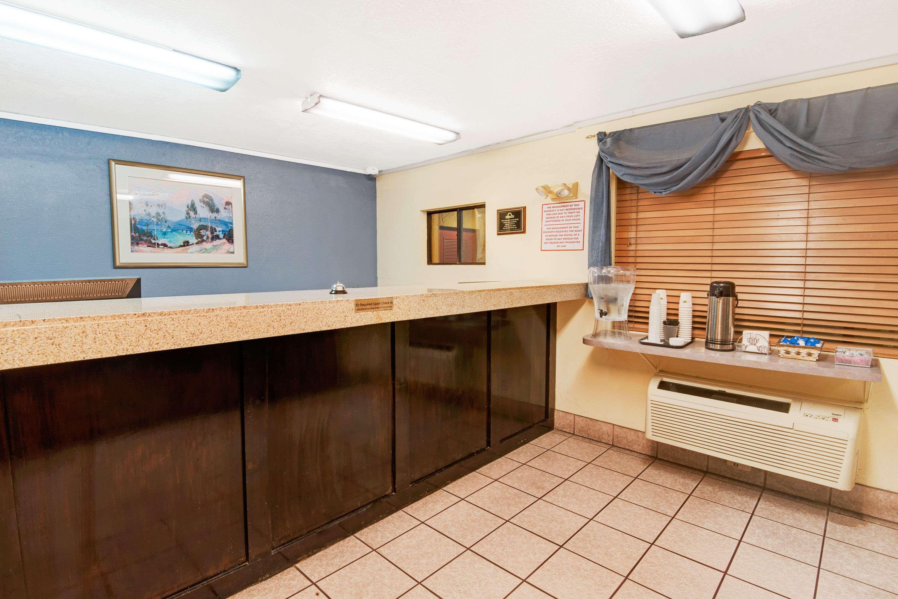 Days Inn By Wyndham El Paso Airport East Eksteriør billede