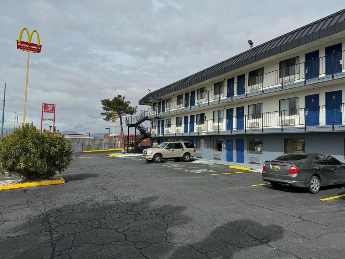 Days Inn By Wyndham El Paso Airport East Eksteriør billede
